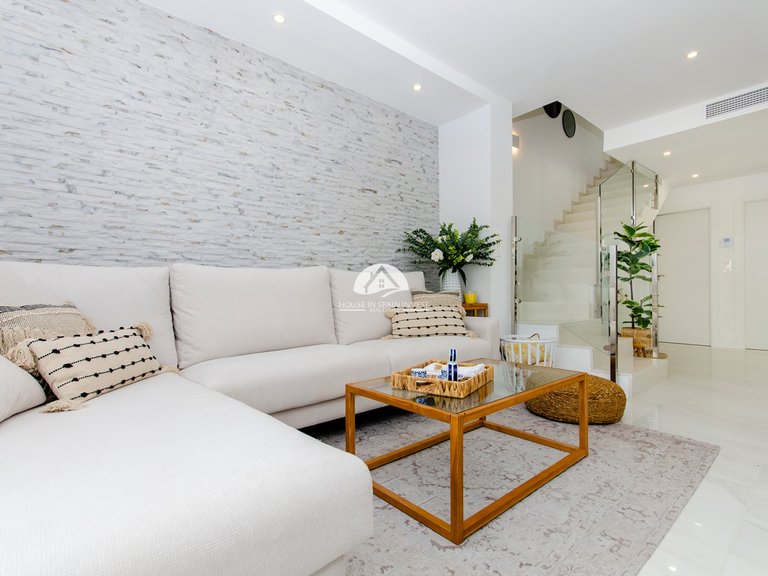 Villa for Sale in Vistabella Vistabella Golf, Alicante 19