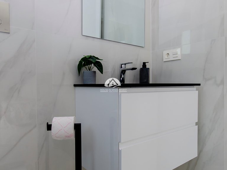 Villa for Sale in Vistabella Vistabella Golf, Alicante 50