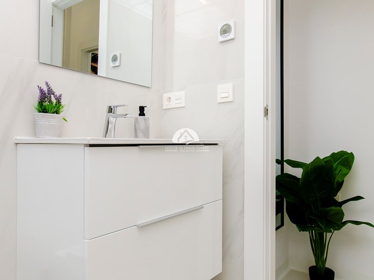 Villa for Sale in Vistabella Vistabella Golf, Alicante 34