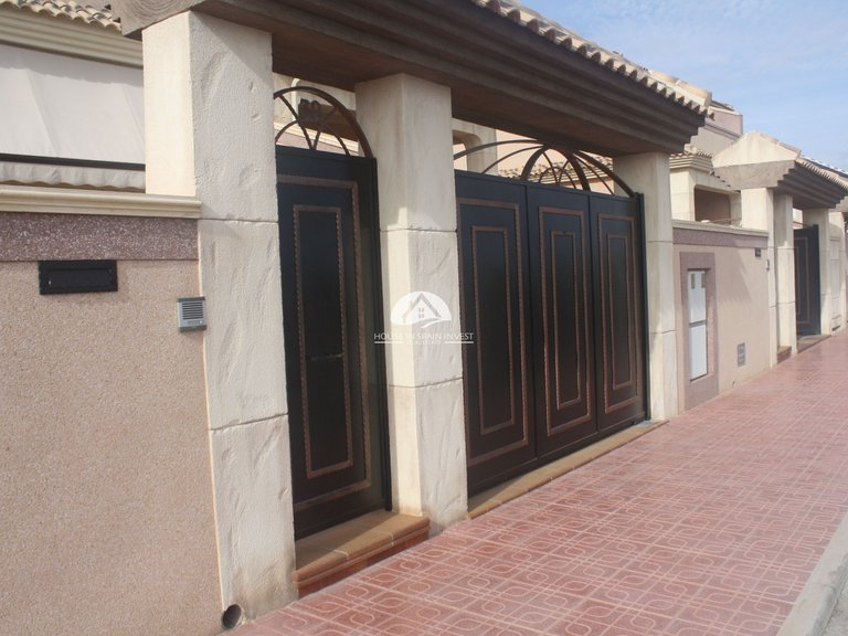 Town House for Sale in Torrevieja Torrevieja, Alicante 4
