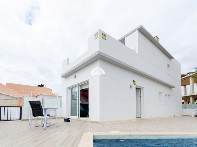 Town House for Sale in Torrevieja Torrevieja, Alicante 2
