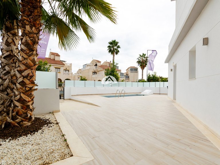 Town House for Sale in Torrevieja Torrevieja, Alicante 4