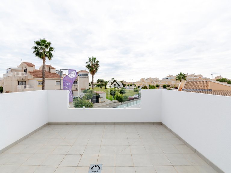 Town House for Sale in Torrevieja Torrevieja, Alicante 5