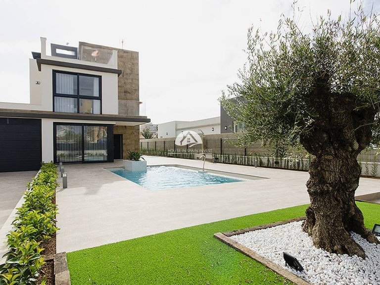 Villa for Sale in Dehesa de campoamor Orihuela Costa, Alicante 1