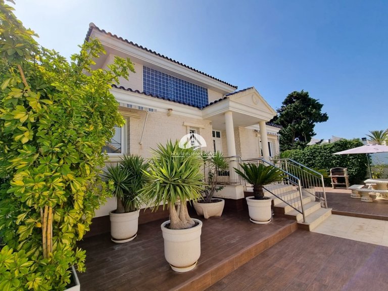Villa for Sale in La Mata Torrevieja, Alicante 20