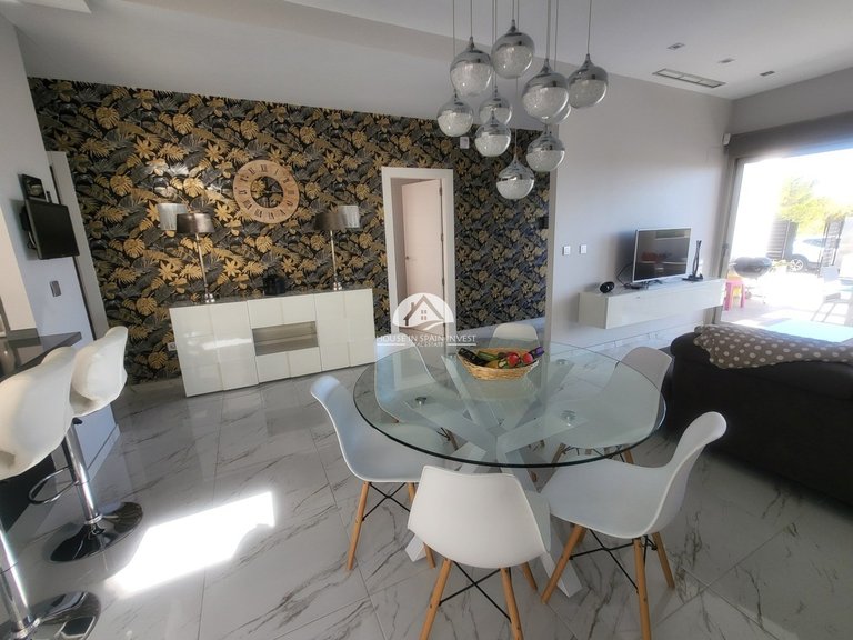 Villa for Sale in Villamartín - Las Filipinas Orihuela Costa, Alicante 6