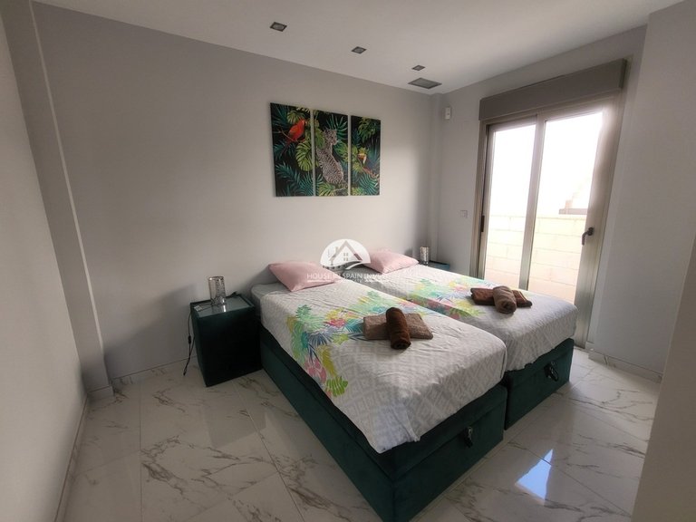 Villa for Sale in Villamartín - Las Filipinas Orihuela Costa, Alicante 17