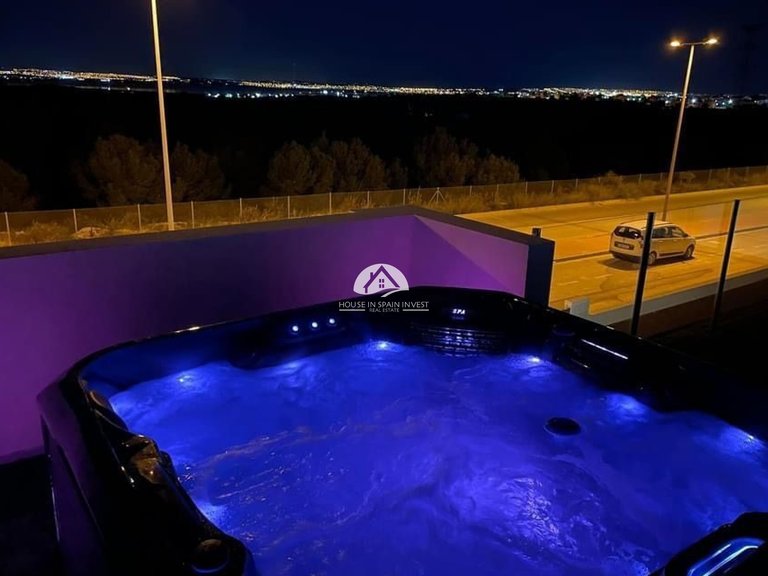 Villa for Sale in Villamartín - Las Filipinas Orihuela Costa, Alicante 19