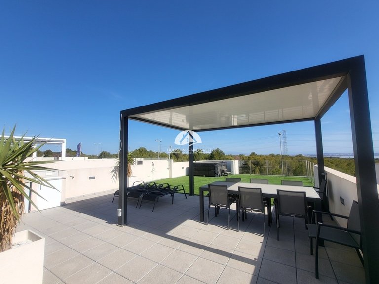 Villa for Sale in Villamartín - Las Filipinas Orihuela Costa, Alicante 24