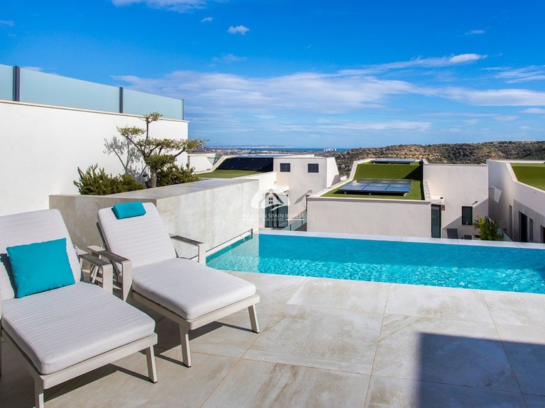 Villa for Sale in Rojales Rojales - Ciudad Quesada, Alicante 5