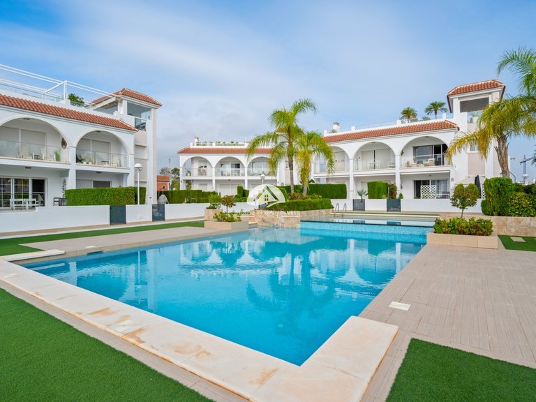 Villa for Sale in Ciudad Quesada Rojales - Ciudad Quesada, Alicante 5