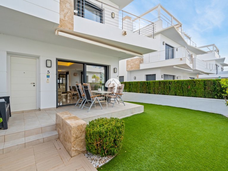 Villa for Sale in Ciudad Quesada Rojales - Ciudad Quesada, Alicante 7