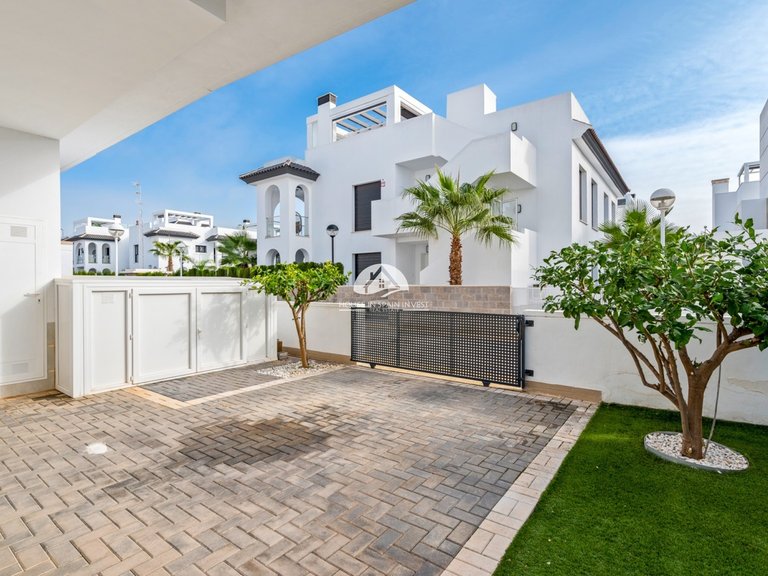 Villa for Sale in Ciudad Quesada Rojales - Ciudad Quesada, Alicante 10