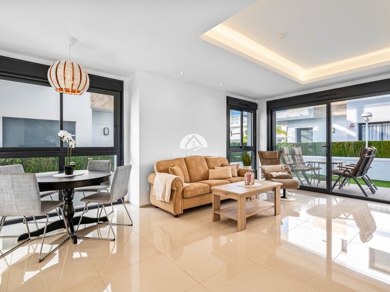 Villa for Sale in Ciudad Quesada Rojales - Ciudad Quesada, Alicante 14