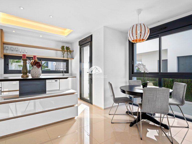 Villa for Sale in Ciudad Quesada Rojales - Ciudad Quesada, Alicante 19