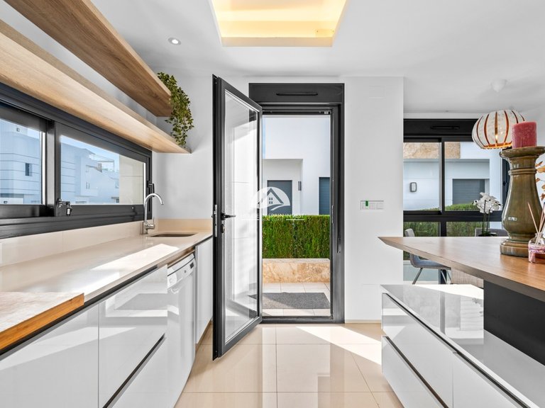 Villa for Sale in Ciudad Quesada Rojales - Ciudad Quesada, Alicante 20