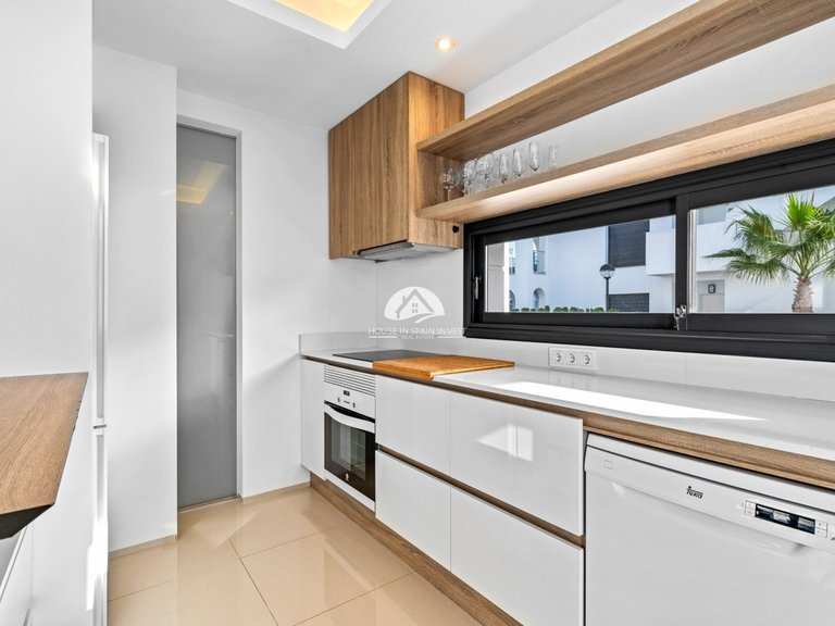 Villa for Sale in Ciudad Quesada Rojales - Ciudad Quesada, Alicante 21