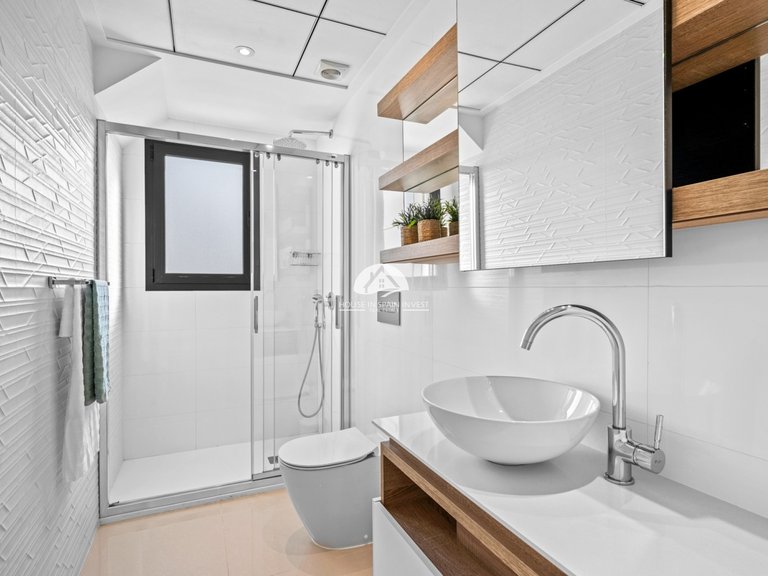 Villa for Sale in Ciudad Quesada Rojales - Ciudad Quesada, Alicante 29