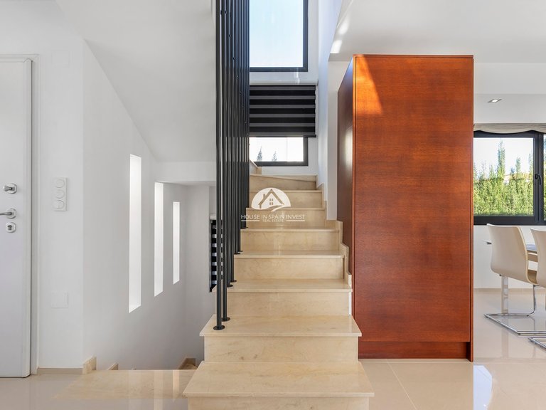Villa for Sale in La Zenia Orihuela Costa, Alicante 4