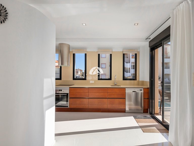 Villa for Sale in La Zenia Orihuela Costa, Alicante 9