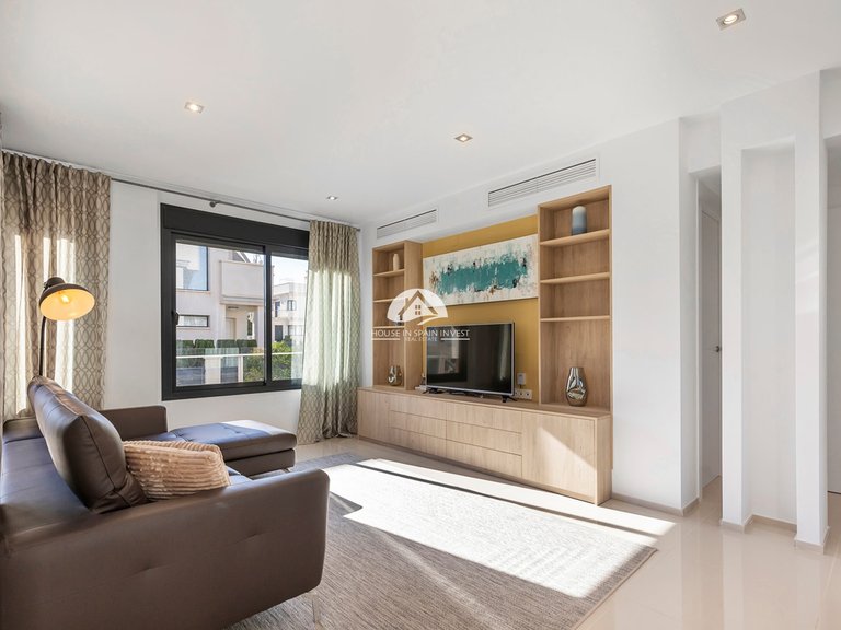 Villa for Sale in La Zenia Orihuela Costa, Alicante 16