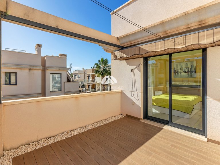Villa for Sale in La Zenia Orihuela Costa, Alicante 32