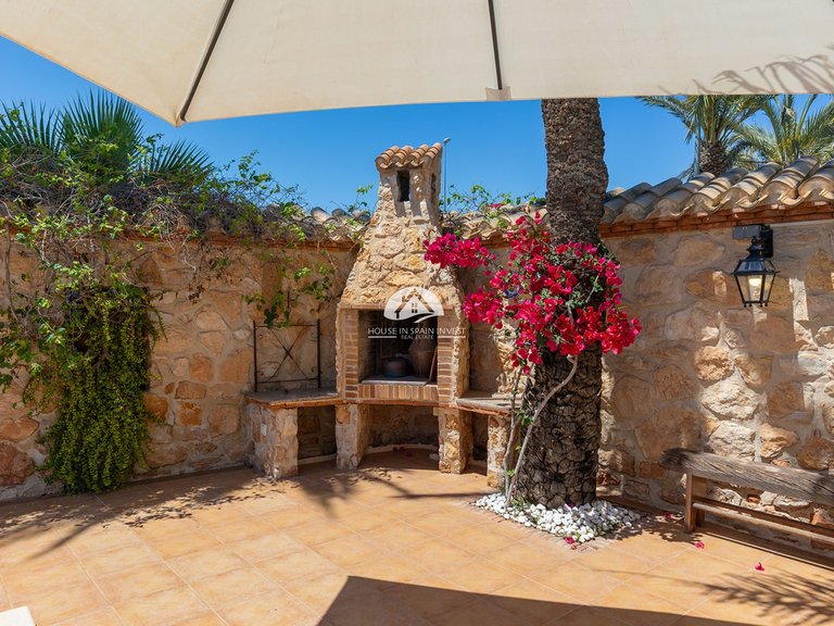 Villa for Sale in Punta Prima Orihuela Costa, Alicante 6