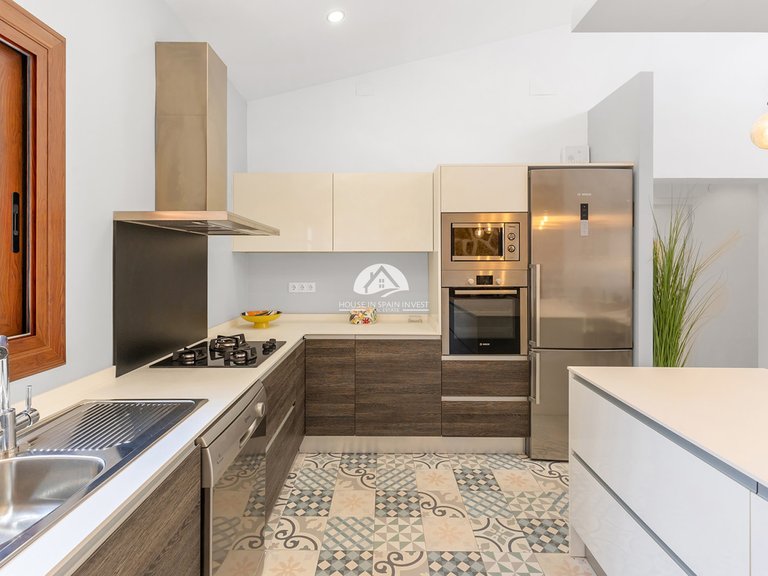 Villa for Sale in Punta Prima Orihuela Costa, Alicante 38