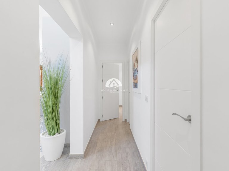 Villa for Sale in Punta Prima Orihuela Costa, Alicante 39