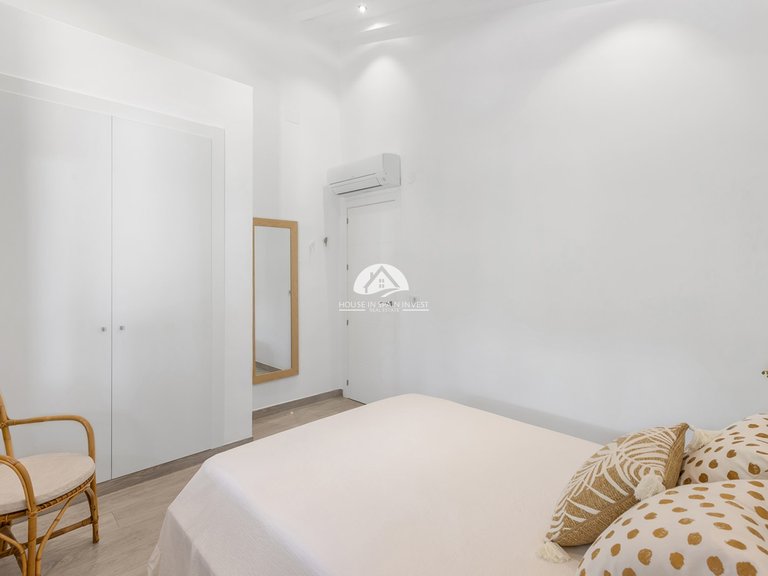 Villa for Sale in Punta Prima Orihuela Costa, Alicante 48