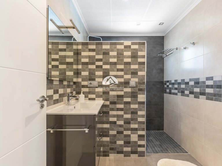 Villa for Sale in Punta Prima Orihuela Costa, Alicante 49