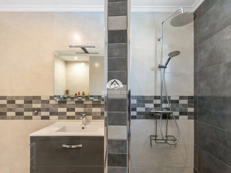 Villa for Sale in Punta Prima Orihuela Costa, Alicante 50