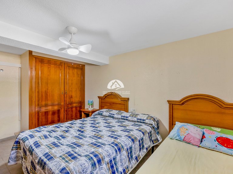Villa for Sale in Punta Prima Torrevieja, Alicante 18