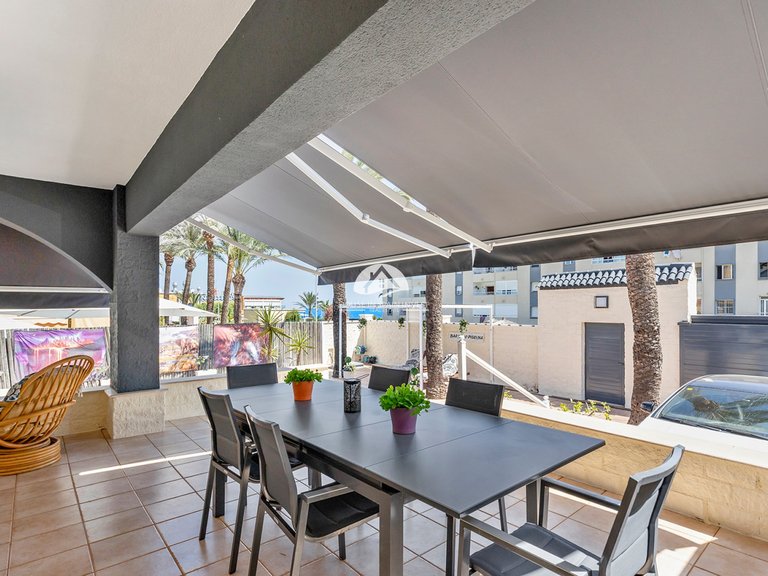 Villa for Sale in Punta Prima Torrevieja, Alicante 24