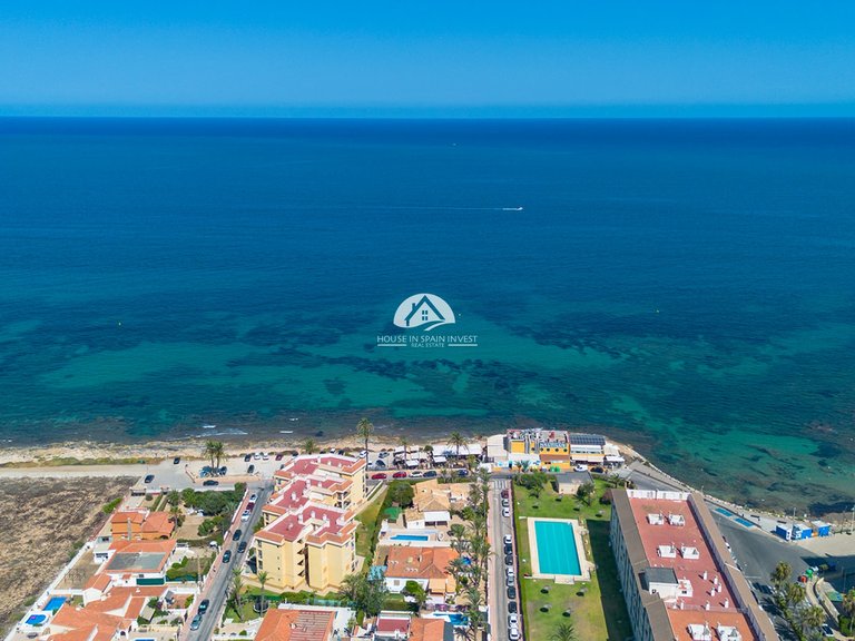 Villa for Sale in Punta Prima Torrevieja, Alicante 30