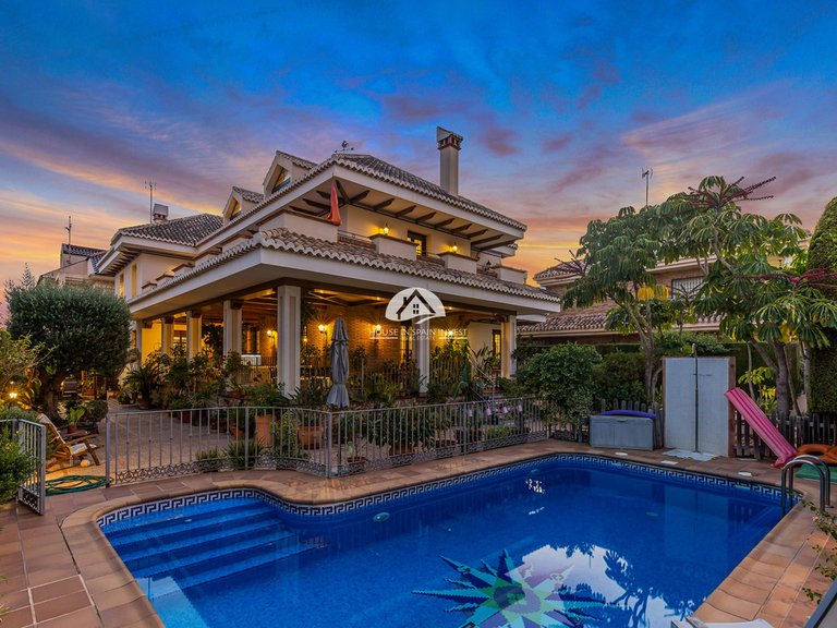 Villa for Sale in La Veleta Torrevieja, Alicante 2