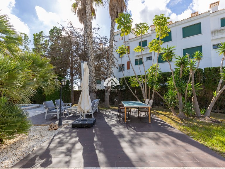 Villa for Sale in Villamartín - Las Filipinas Orihuela Costa, Alicante 13