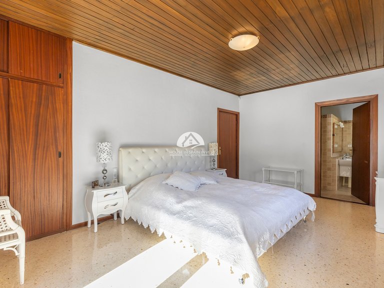 Villa for Sale in Villamartín - Las Filipinas Orihuela Costa, Alicante 23