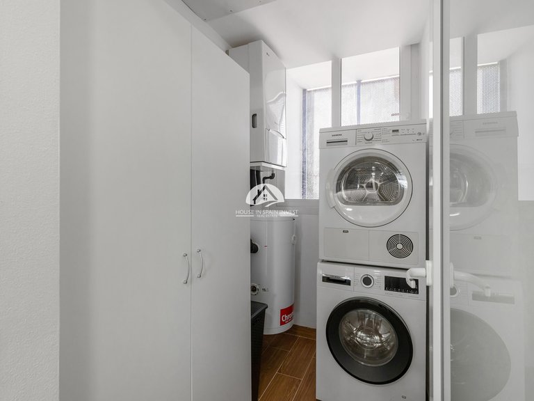 Penthouse for Sale in Punta Prima Torrevieja, Alicante 25