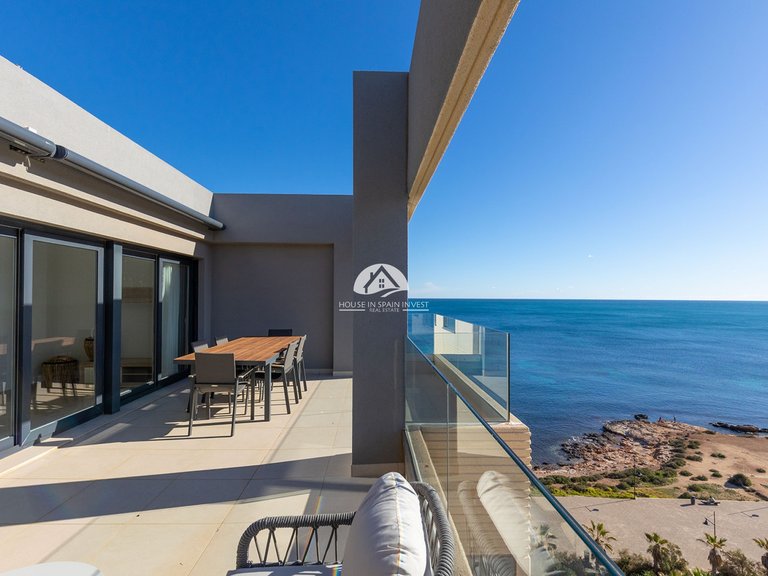 Penthouse for Sale in Punta Prima Torrevieja, Alicante 1