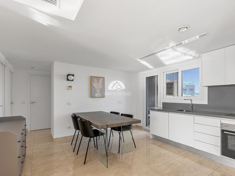 Penthouse for Sale in Punta Prima Torrevieja, Alicante 20