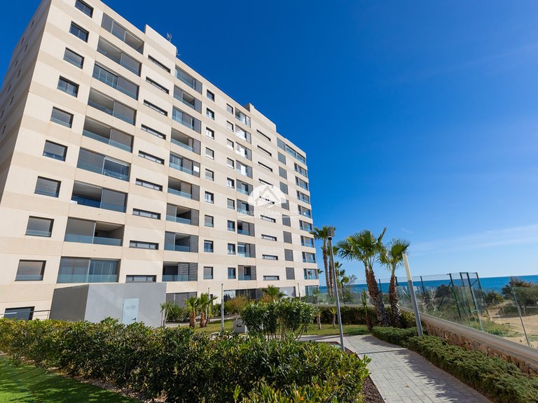 Apartment for Sale in Punta Prima Torrevieja, Alicante 38