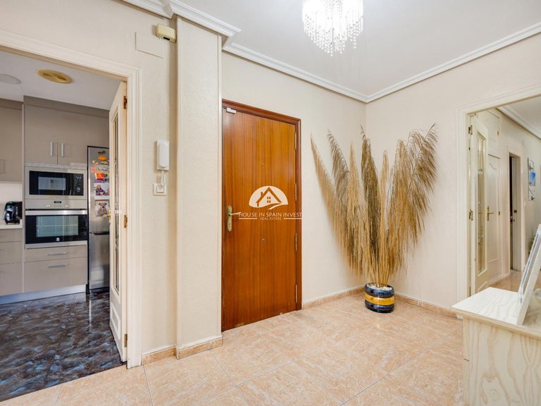 Apartment for Sale in Centro Torrevieja, Alicante 7