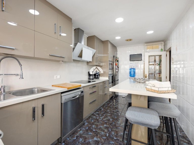 Apartment for Sale in Centro Torrevieja, Alicante 10