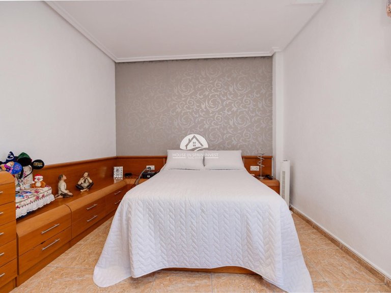 Apartment for Sale in Centro Torrevieja, Alicante 33