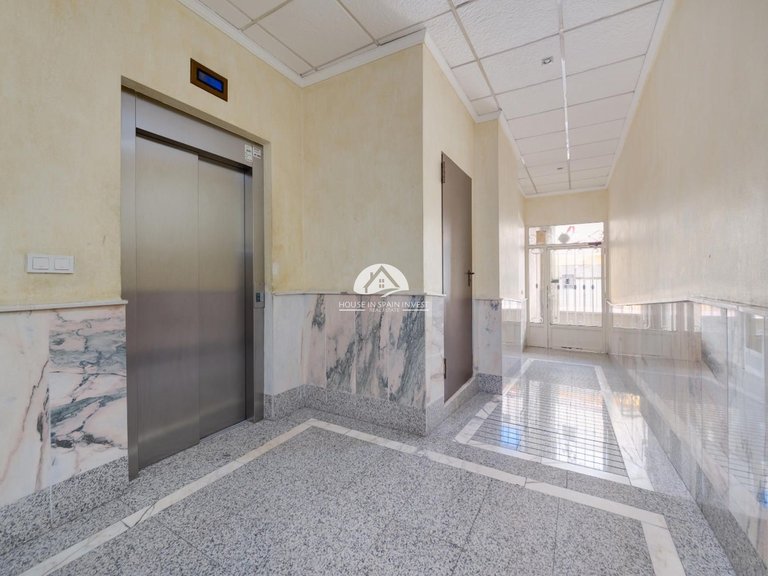 Apartment for Sale in Centro Torrevieja, Alicante 33