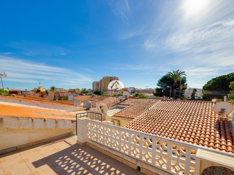 Town House for Sale in Los Angeles Torrevieja, Alicante 25