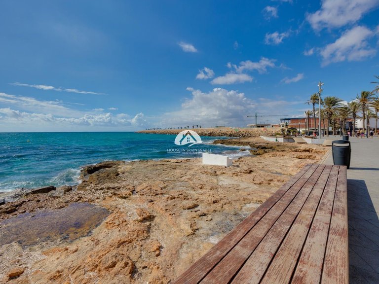 Apartment for Sale in Centro Torrevieja, Alicante 38