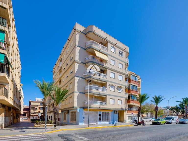 Apartment for Sale in Guardamar - El Raso Guardamar Del Segura, Alicante 3