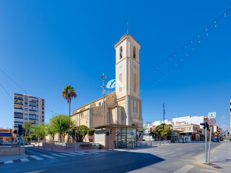 Apartment for Sale in Guardamar - El Raso Guardamar Del Segura, Alicante 37